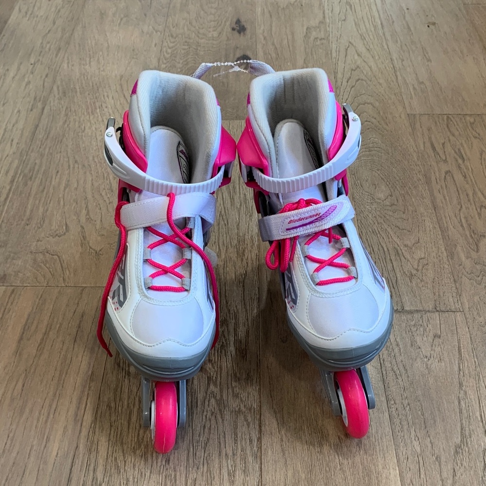 Bladerunner by Rollerblade Phoenix Adjustable Fitness Inline Skate Size 2-6 - Picture 2 of 7